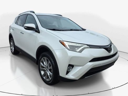 Used 2018 Toyota RAV4 Limited w/ Advanced Technology Package FWD image 3
