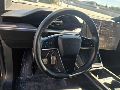 Used 2024 Tesla Model X AWD/4WD image 28