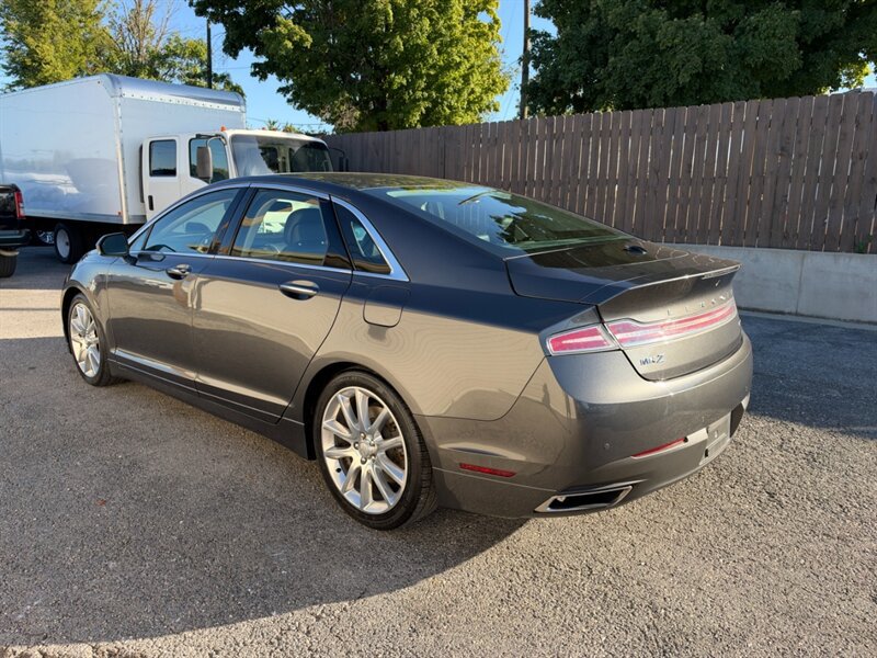 Used 2016 Lincoln MKZ w/ Equipment Group 300A Reserve FWD image 8