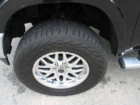 Used 2019 RAM 1500 Laramie image 16