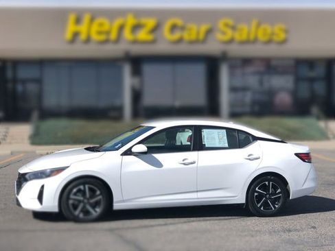 Used 2024 Nissan Sentra SV image 1