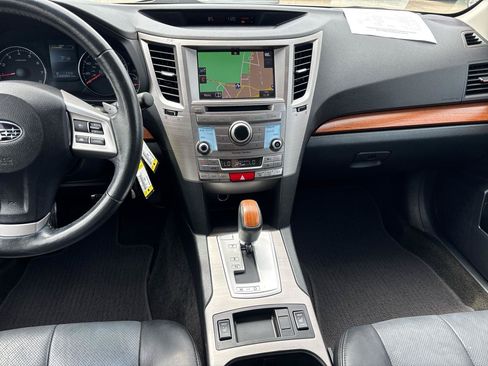Used 2014 Subaru Outback 2.5i Limited AWD/4WD image 15