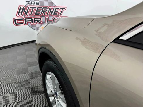 Used 2020 Ford Escape SE image 23