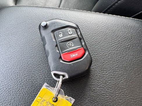 Used 2023 Jeep Wrangler Unlimited Sahara w/ Cold Weather Group image 33