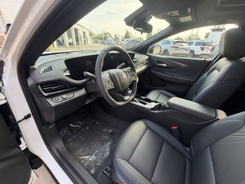 New 2026 Buick Envista Sport Touring image 10