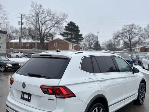 Used 2020 Volkswagen Tiguan SEL Premium R-Line w/ 3rd Row Seat Package AWD/4WD image 7