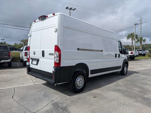 New 2026 RAM ProMaster 2500 w/ Convenience Group FWD image 3
