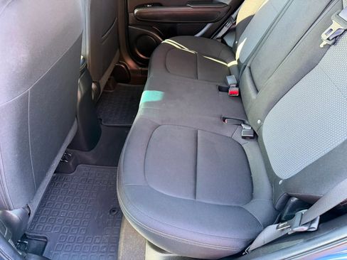 Used 2017 Kia Soul + w/ Designer's Package FWD image 11