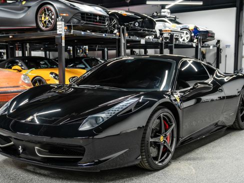 Used 2012 Ferrari 458 Italia Coupe image 5