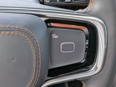 Used 2025 Lincoln Navigator Black Label image 32