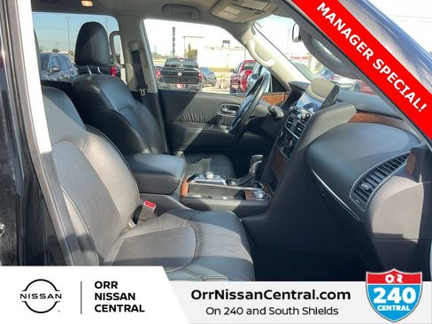 Used 2024 Nissan Armada SL w/ Captain's Chairs Package image 11