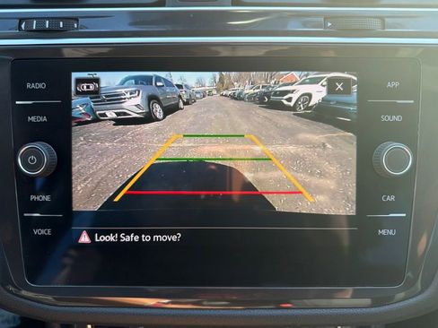 Used 2024 Volkswagen Tiguan S image 21