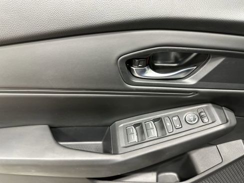 Used 2023 Honda Accord EX image 17