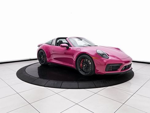 Used 2024 Porsche 911 Targa 4 GTS w/ Premium Package image 21
