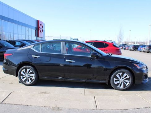 New 2025 Nissan Altima 2.5 S image 3