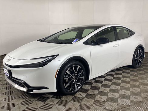 Used 2024 Toyota Prius Prime FWD image 26