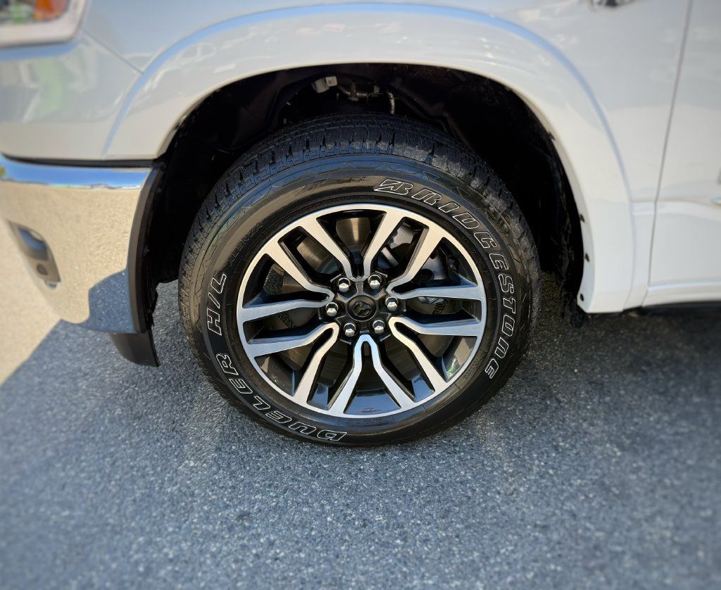 Used 2026 RAM 1500 Limited AWD/4WD image 19