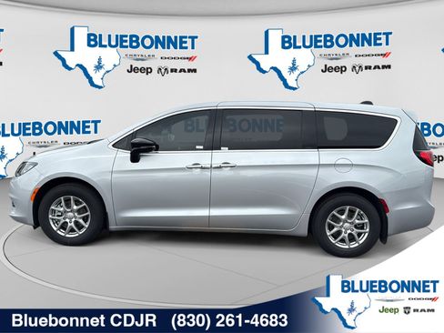 New 2026 Chrysler Voyager LX FWD image 2