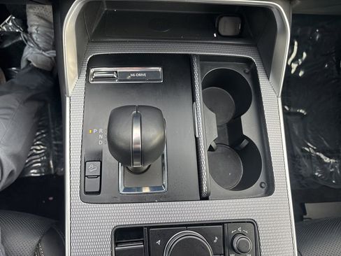 Used 2025 MAZDA CX-70 3.3 Turbo w/ Preferred Package image 32