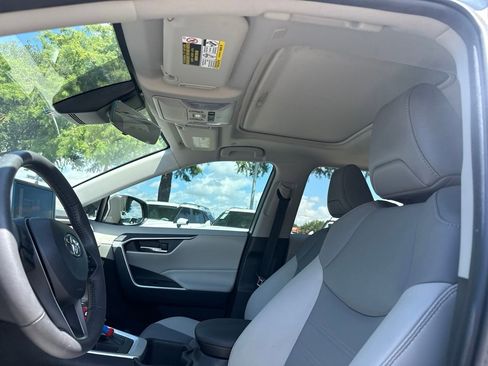 Used 2023 Toyota RAV4 XLE Premium FWD image 6
