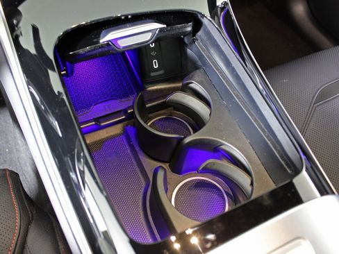 Certified 2025 Mercedes-Benz GLC 43 AMG 4MATIC image 25