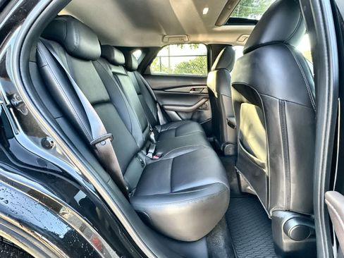 Used 2024 MAZDA CX-30 AWD 2.5 S w/ Premium Package image 19