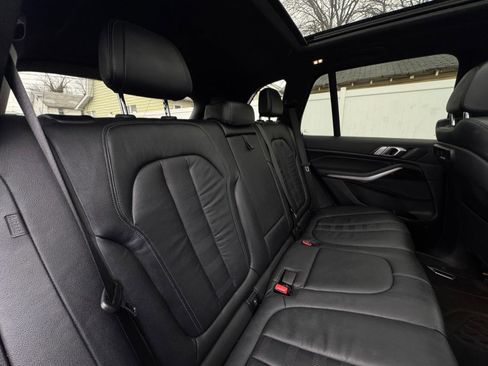 Used 2019 BMW X5 xDrive40i w/ Convenience Package image 31