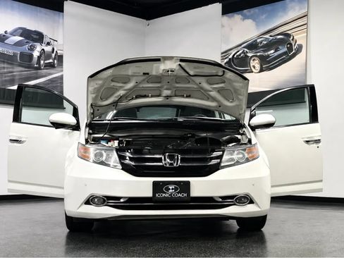 Used 2016 Honda Odyssey Touring image 6