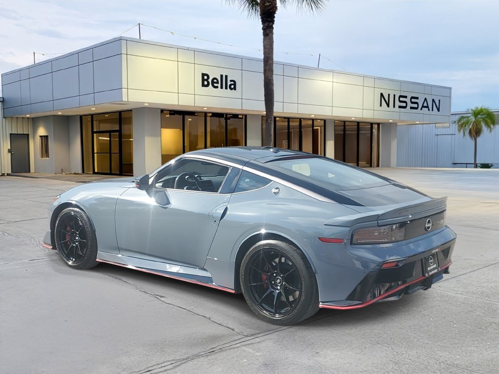 Used 2026 Nissan Z NISMO w/ Floor Mat Package RWD image 3