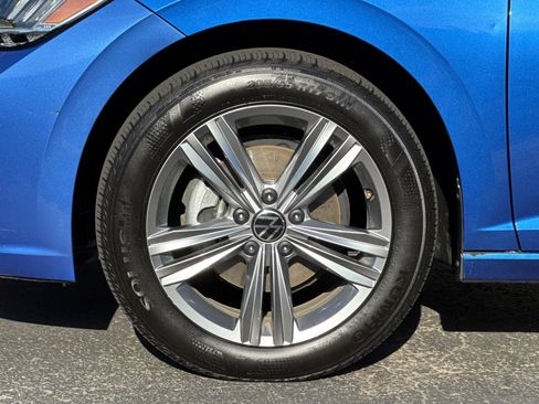 Used 2024 Volkswagen Jetta SE image 31