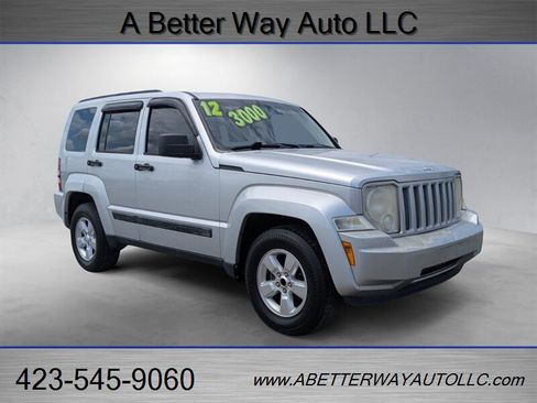 Used 2012 Jeep Liberty Sport RWD image 4