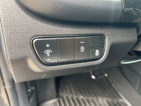 Certified 2024 Kia Seltos S FWD image 49