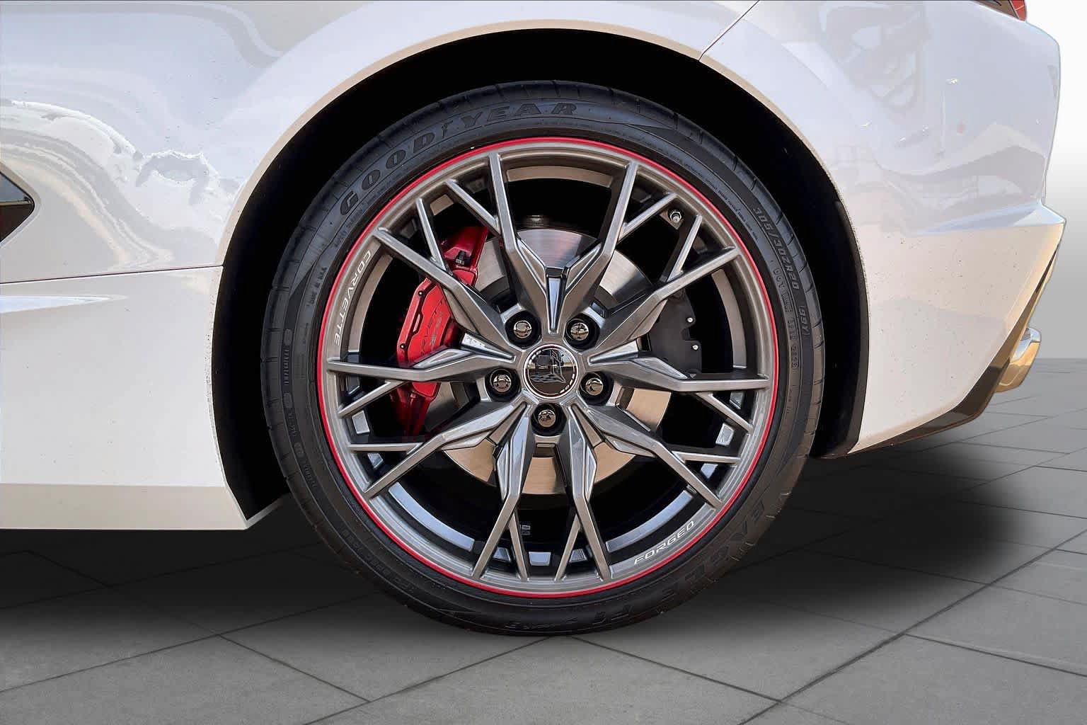 Used 2023 Chevrolet Corvette Stingray Premium Conv w/ Z51 Performance Package RWD image 12