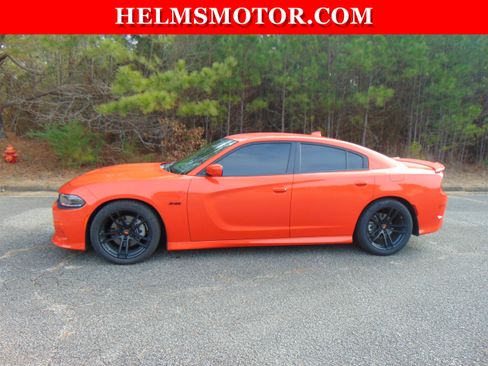 Certified 2022 Dodge Charger R/T image 1