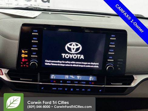 Used 2023 Toyota Sienna XLE w/ XLE Plus Package image 21