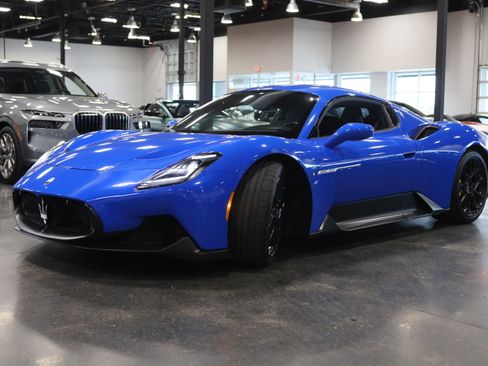 Used 2022 Maserati MC20 Coupe RWD image 3