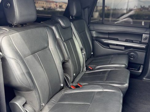 Used 2018 Ford Expedition Max XLT w/ Equipment Group 202A image 11