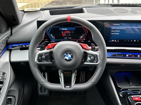 New 2026 BMW M5 Touring AWD/4WD image 18