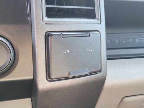 Certified 2022 Ford F250 XL w/ XL Value Package image 21