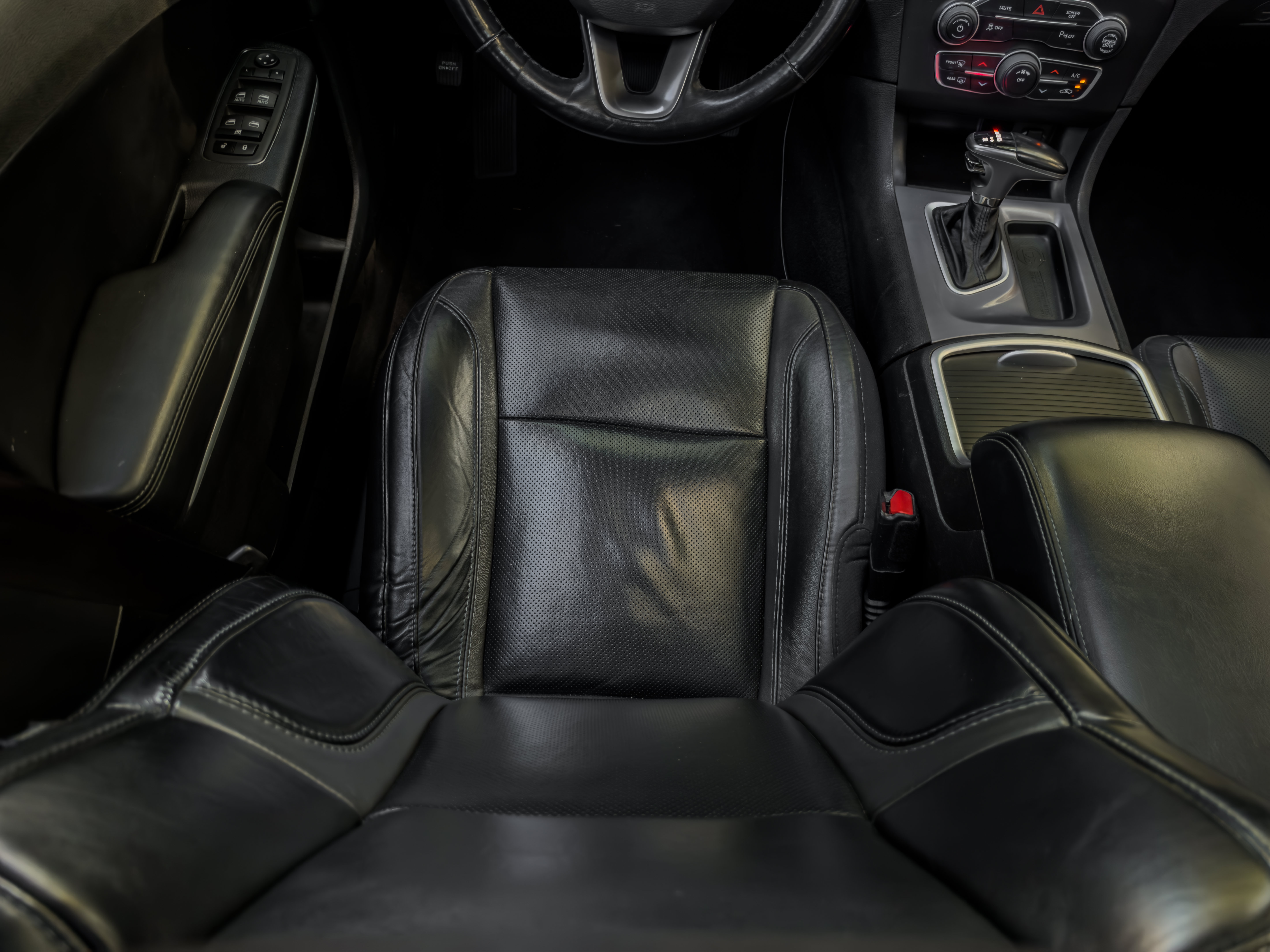Used 2022 Dodge Charger SXT w/ Leather Interior Group RWD image 53