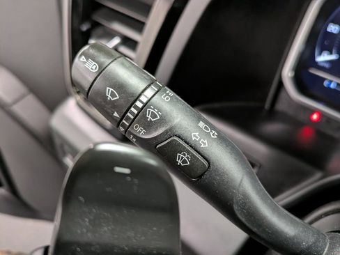 Used 2023 GMC Sierra 1500 AT4 w/ AT4 Preferred Package image 17