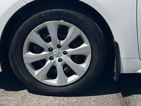 Used 2023 Toyota Corolla LE FWD image 9