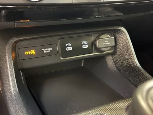 Used 2025 Honda Civic Sport image 34