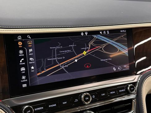 Used 2022 Bentley Flying Spur Plug-In Hybrid image 60