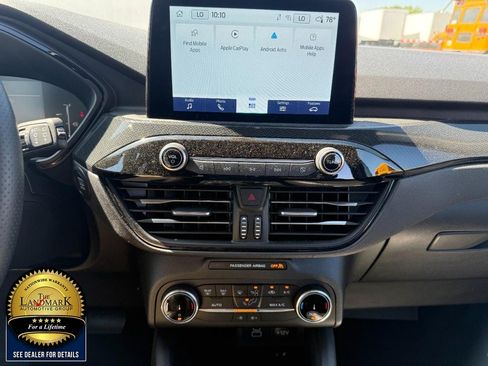 Used 2025 Ford Escape ST-Line AWD/4WD image 17