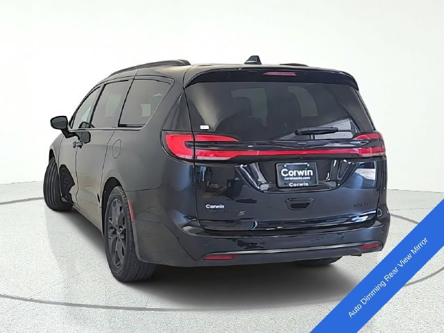 Used 2025 Chrysler Pacifica Limited FWD image 4