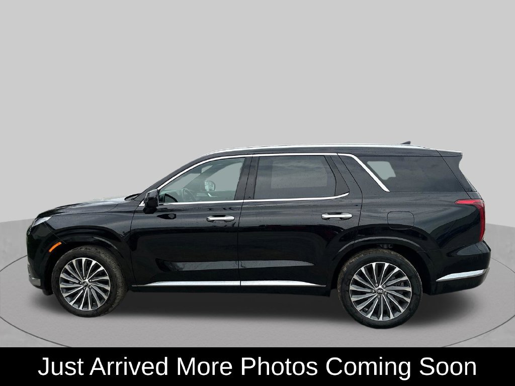 Used 2023 Hyundai Palisade Calligraphy AWD/4WD image 2