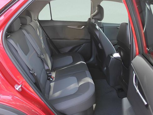 New 2025 Kia Niro LX image 12