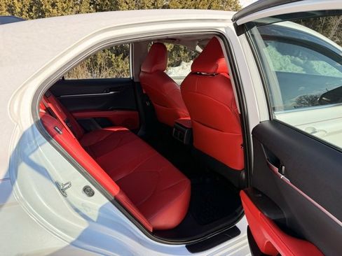 Used 2021 Toyota Camry XSE image 13