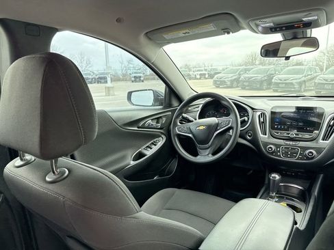 Used 2020 Chevrolet Malibu LT image 24